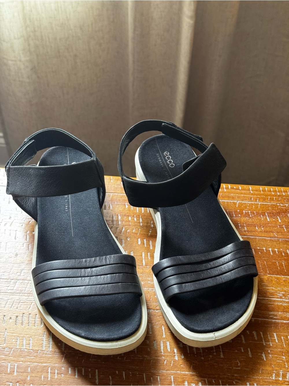 Ecco Black and White Women's Leather Sandals